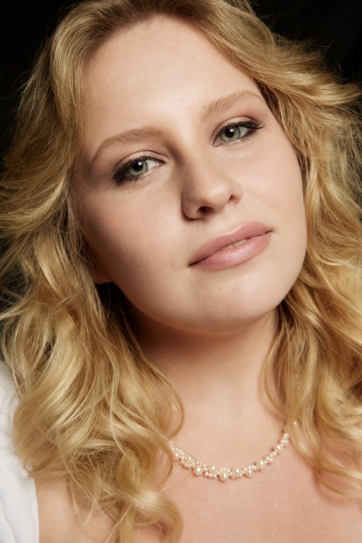 Formal portrait — soft smoky eye with nude lip