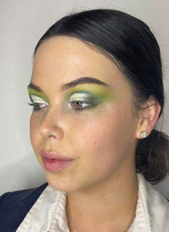 Shimmer pink and gold eye look